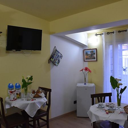 B&B La Casa Di Luigi Giardini-Naxos Exterior foto